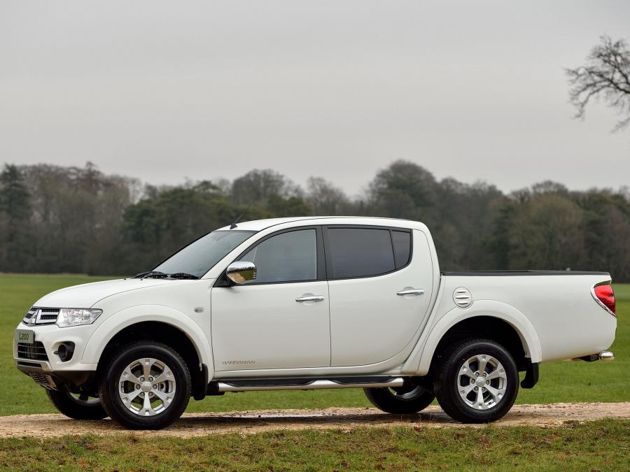  Mitsubishi L200 Barbarian 2014 года  (фото 2 из 17)